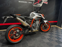 KTM 890 DUKE R